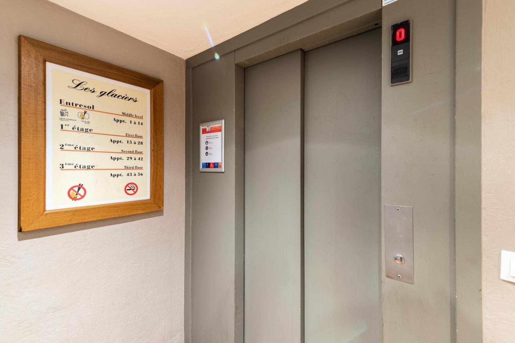 Glaciers - Location: Pour 4 Personnes Avec Balcon Sud Ouest Dans Un Quartier Jeune Et Anime Mae-9085 Appartement Val Thorens